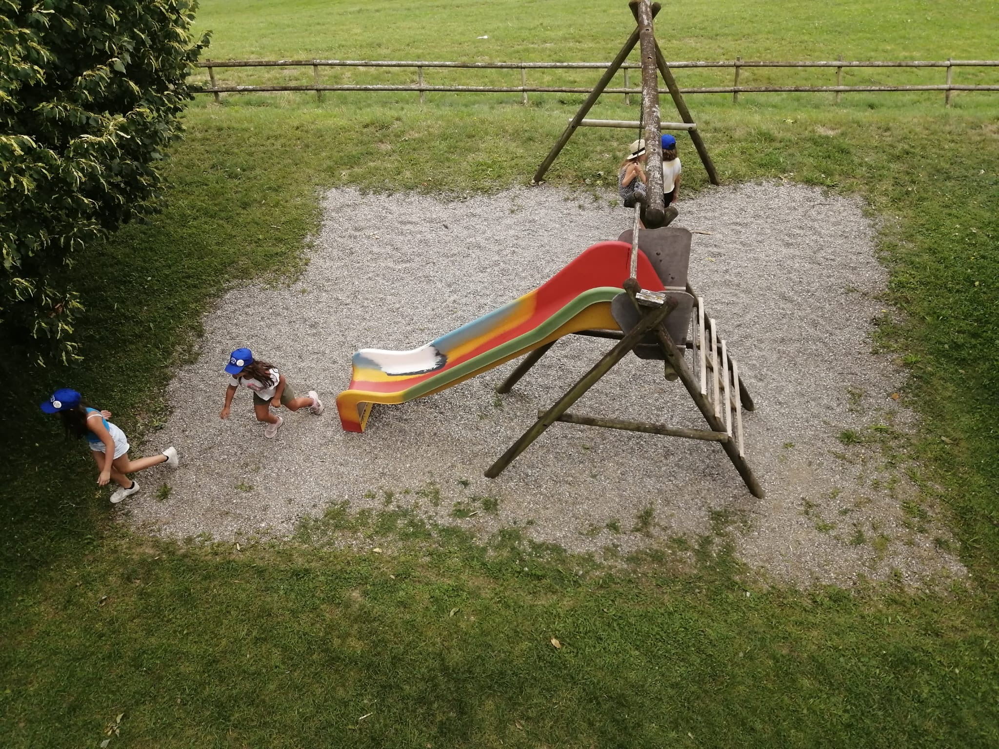 Kinder bei einer Ferienaktivität